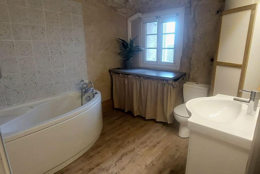 Troglo Entre Caves Et Chateaux Montlouis-sur-Loire Buitenkant foto